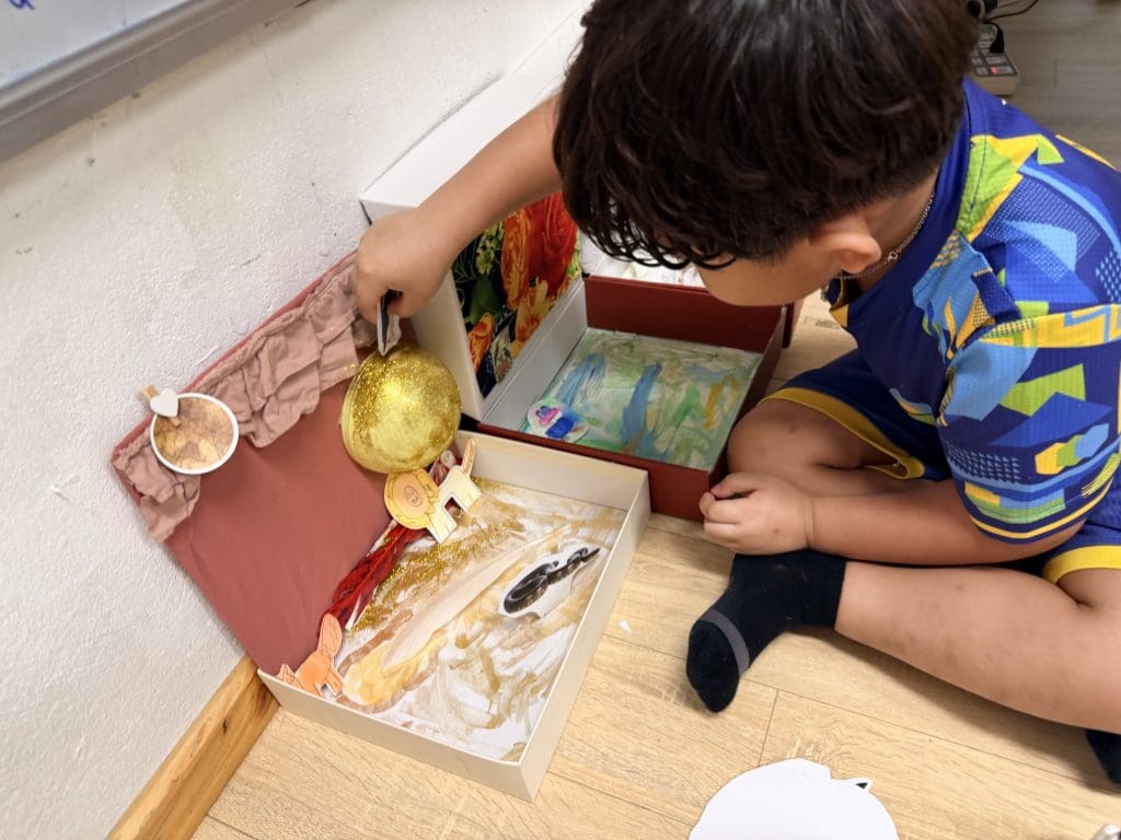 Year 1 student in Science - Cambridge Curriculum
