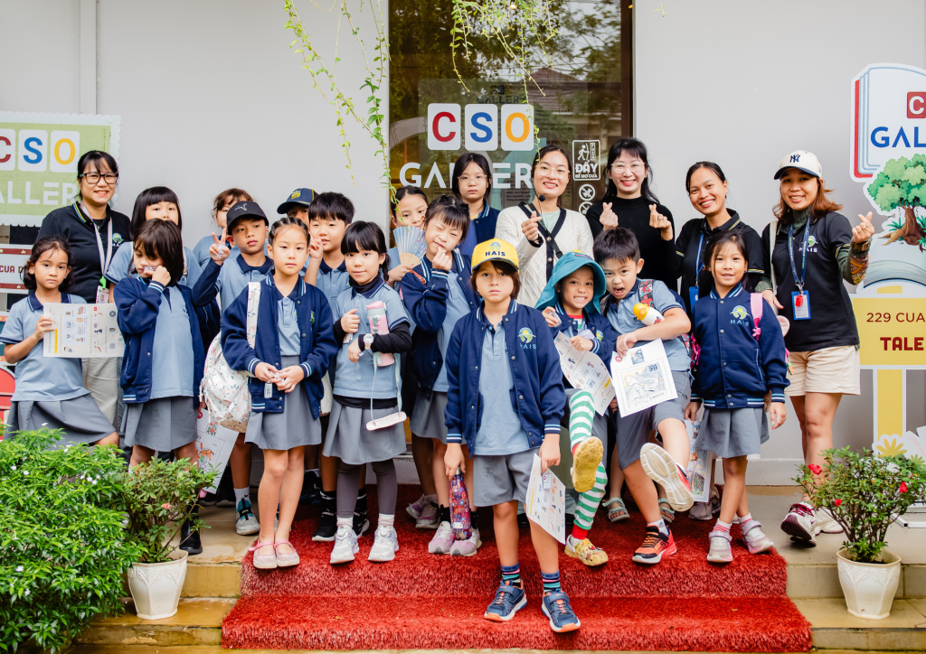 Primary School Students on their trip to local museum